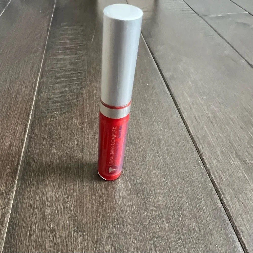 Clinicians Complex Lip Enhancer - Cherry Red